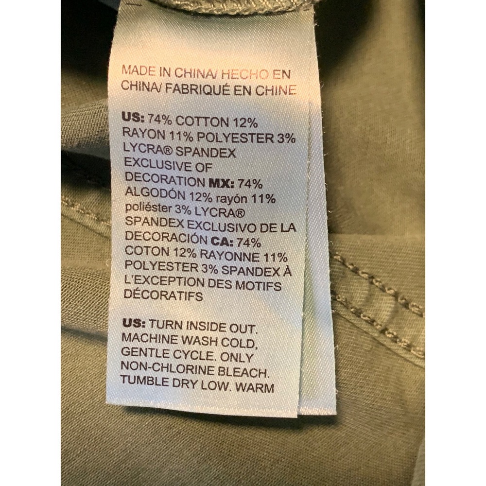 Chico's Green Utility Floral Embroidered Denim Jacket Raw Hem Size 12/14 Large - Picture 10 of 10